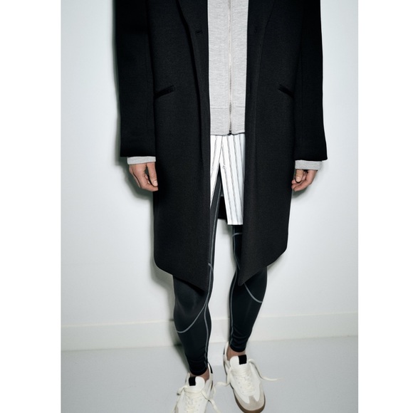 Zara CONTRASTING COAT WITH REMOVABLE HOOD - Picture 12 of 15